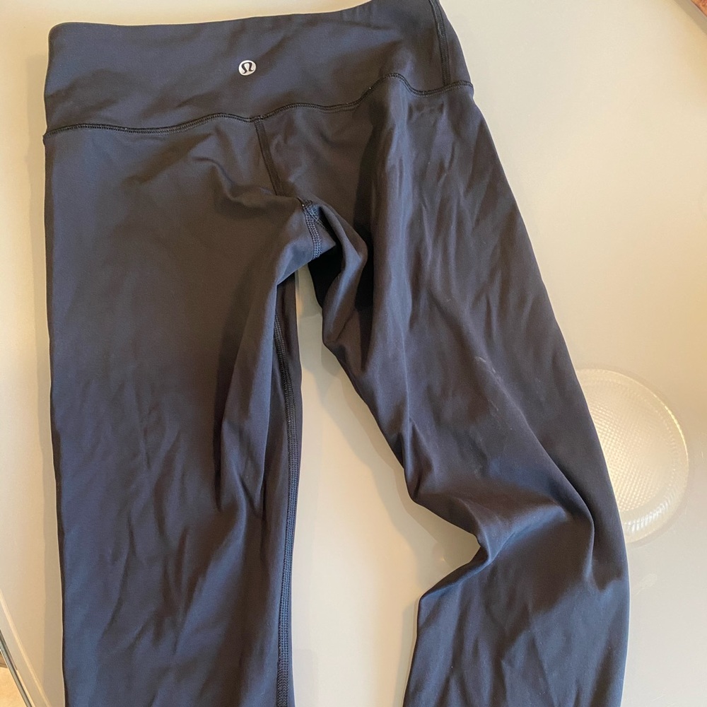 Lulu won black leggings size 4